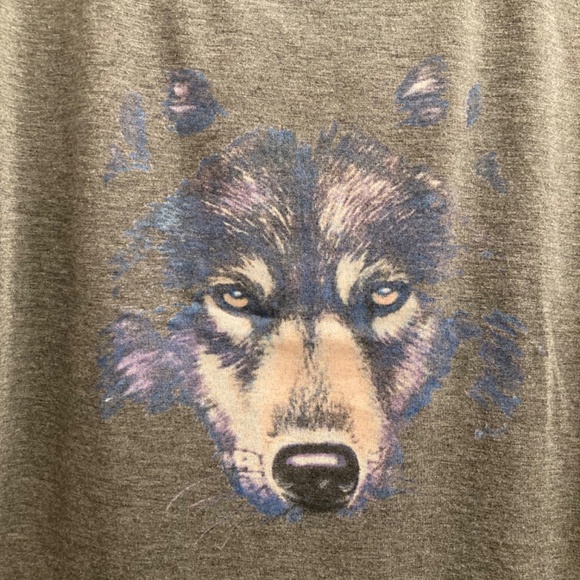 Mink Pink - grey Wolf print top -  size Small - Picture 2 of 5